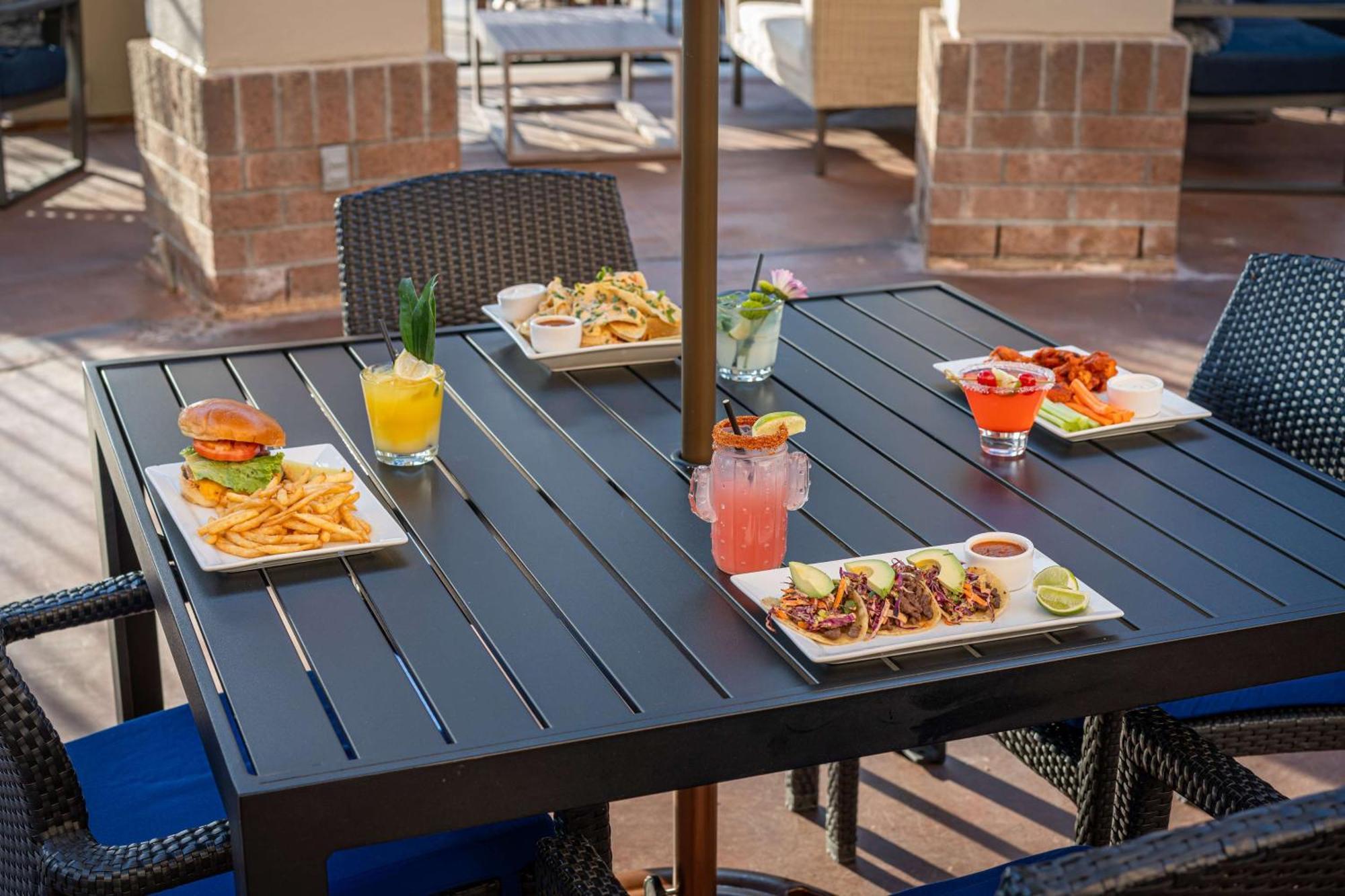 Hilton Garden Inn Scottsdale Old Town Extérieur photo